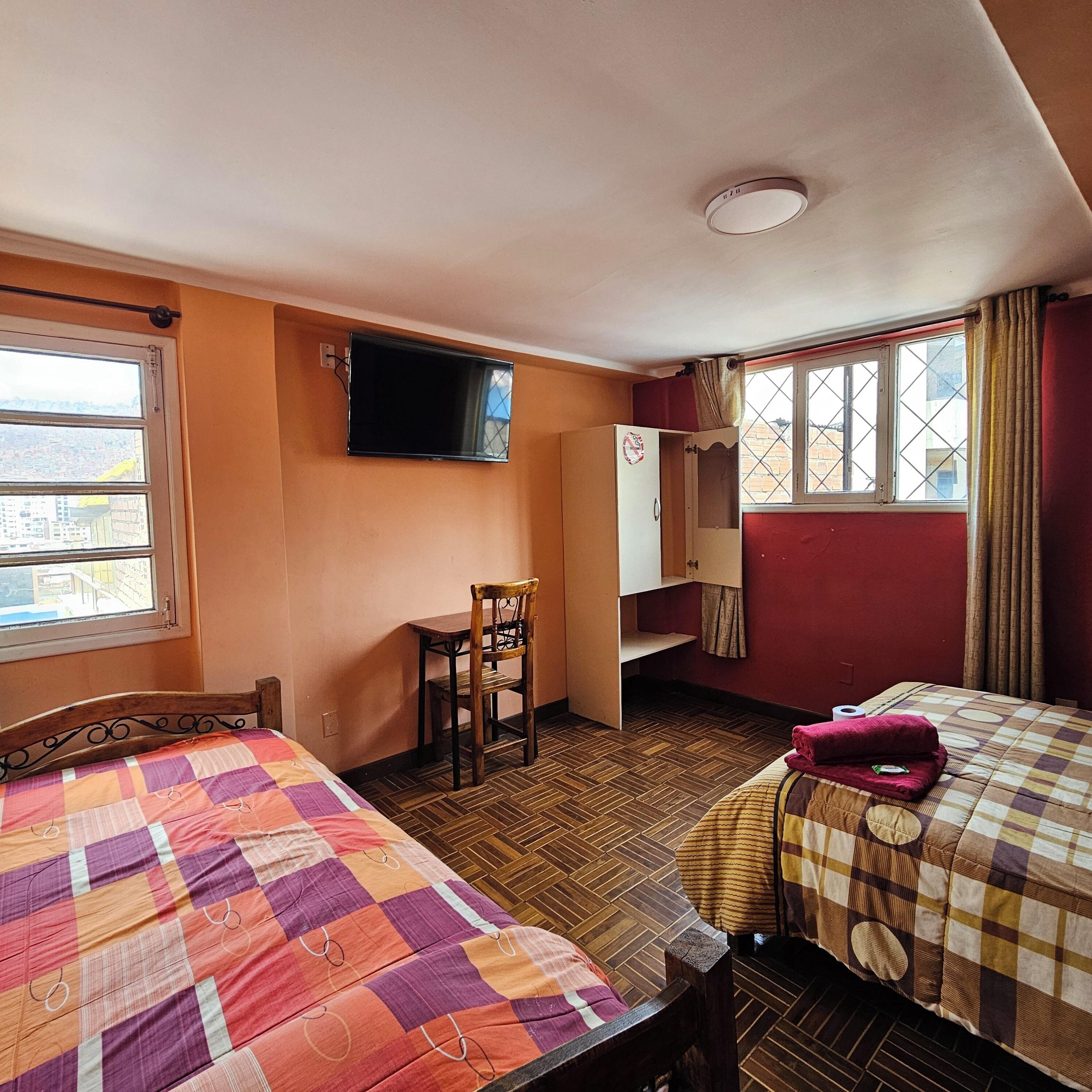 Quadruple Room | Free WiFi, bed sheets