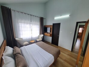 Habitación panorámica, vistas a la montaña | Sábanas de algodón egipcio y ropa de cama de alta calidad