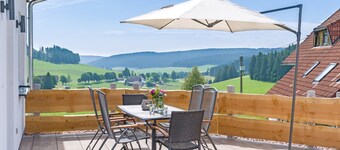 Appartement 'Felsenstüble' met privéterras, gedeelde tuin en Wi-Fi