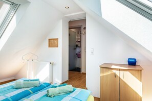 1 bedroom, iron/ironing board, free WiFi, bed sheets - Holiday Apartment 'Wutach' with Mountain View, Shared Terrace and Wi-Fi (Lenzkirch)