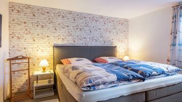 1 bedroom, free WiFi, bed sheets