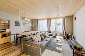 Quarto conforto, para não fumantes | Área de estar