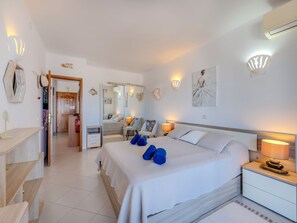 1 chambre, bureau, accès à Internet