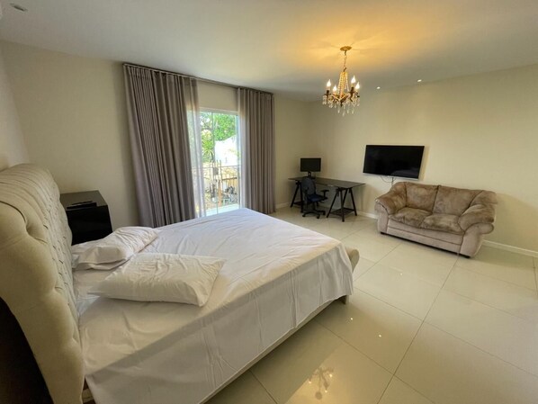 3 bedrooms, iron/ironing board, WiFi