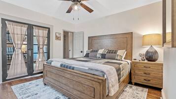 3 bedrooms, desk, iron/ironing board, free WiFi