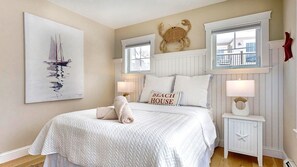 5 bedrooms, iron/ironing board, free WiFi, bed sheets
