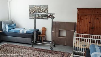 2 chambres, bureau, lit parapluie, Wi-Fi gratuit