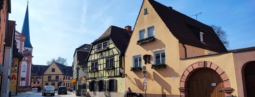 Modern apartment (123m²) near Würzburg with WLAN parking lot Grill+ 75 inch TV