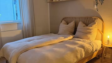 1 bedroom, iron/ironing board, WiFi, bed sheets