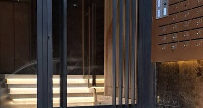 Chic Comfort Apartment - Rabat Center - Free Parking & AirC & Internet