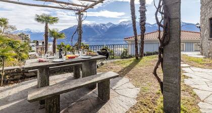 Schönes alleinstehendes Ferienhaus mit W-LAN, TV, Terrasse, Haustiere erlaubt und Panoramablick