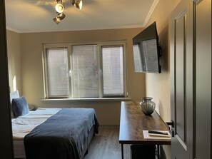 2 Schlafzimmer, Reisekinderbett, kostenloses WLAN