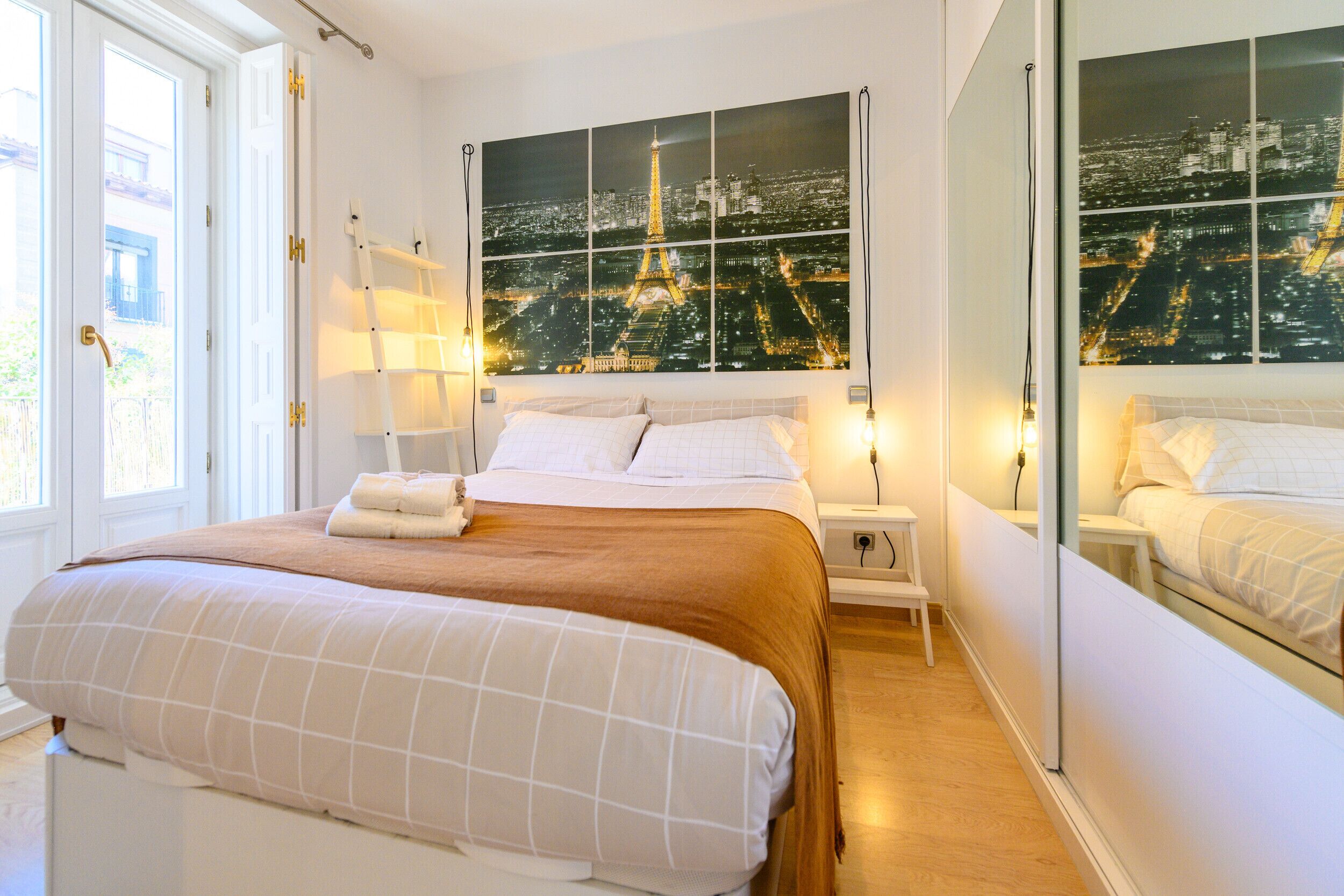 Strykejern/-brett og wi-fi (inkludert)