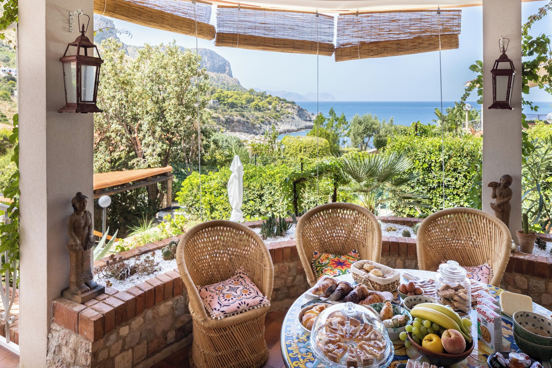 Desayuno buffet incluido todos los días