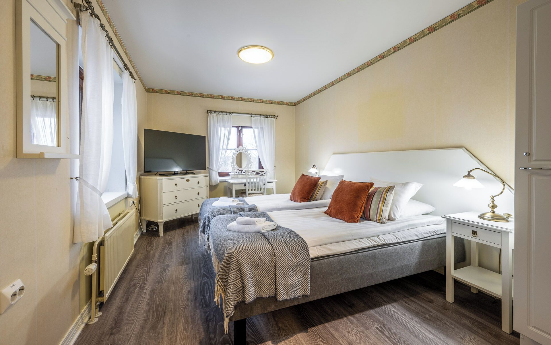 Comfort Double or Twin Room, Garden View | In-room safe, desk, laptop workspace, iron/ironing board