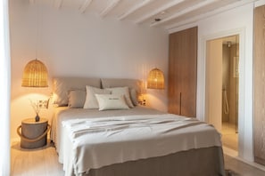 6 habitaciones, tabla de planchar con plancha y wifi gratis