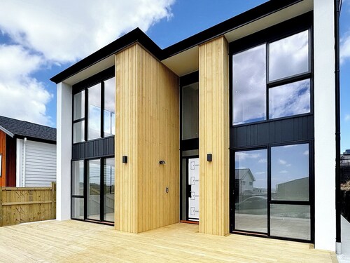 Brand New House 8 bedrooms 5.5 Bathrooms Flat bush