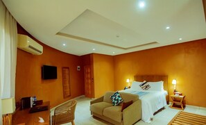 Deluxe Room, 1 Double Bed with Sofa bed, Private Bathroom, Garden View - Trois Ore Residences  (Ibadan)