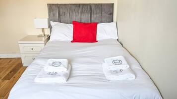 1 chambre, fer et planche à repasser, Wi-Fi gratuit, draps fournis