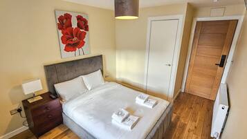 1 chambre, fer et planche Ă repasser, Wi-Fi gratuit, draps fournis