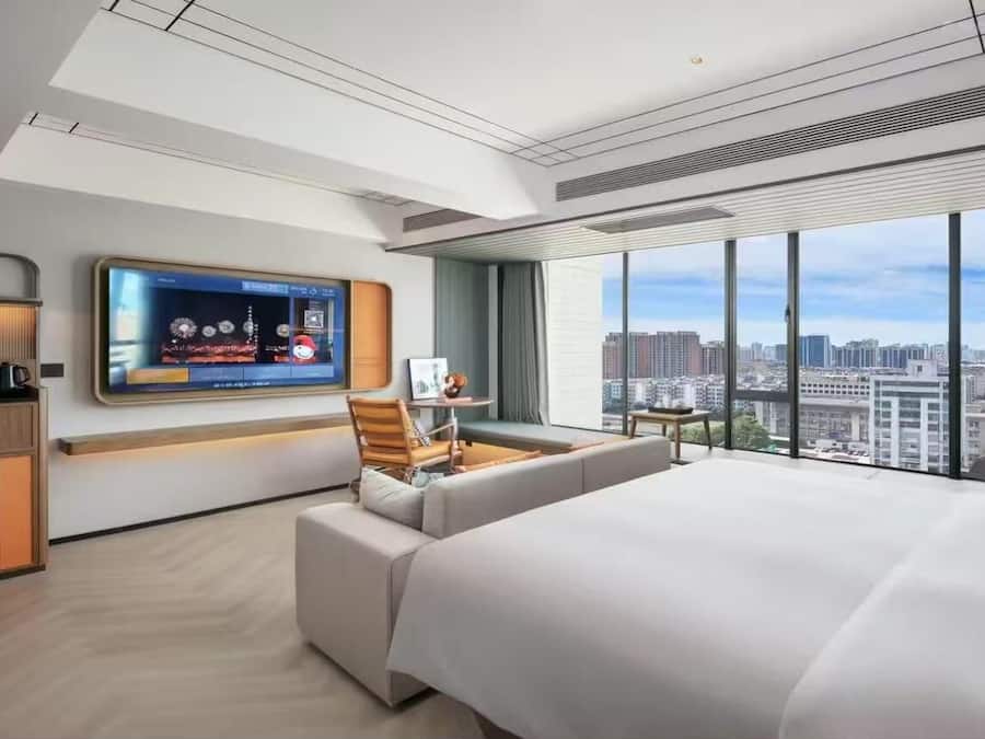 Executive Room | Free minibar, in-room safe, individually decorated