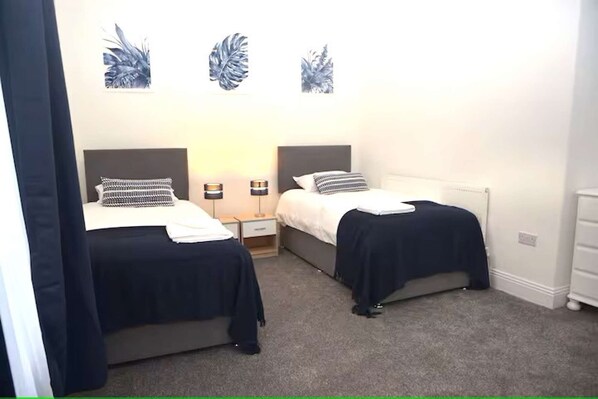 2 soverom, strykejern/-brett, wi-fi og sengetøy