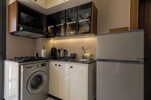 Comfort Apartment, 1 Queen Bed with Sofa bed, Non Smoking, Air conditioning | Private kitchenette | Full-size fridge, microwave, oven, stovetop - Cozy Elegant Apartment - Rabat Center- Free Parking & AirC & Internet (Rabat)