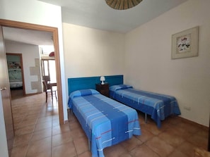3 bedrooms, WiFi, bed sheets