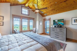 3 quartos, ferros/tábuas de passar roupa, acesso à internet