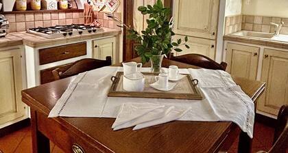 Our cottage, in the beautiful Tuscan countryside, not far from the cities of art