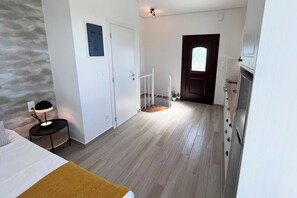 Flat-screen TV - Romance at Villa Dionysos w heated pool (Hersonissos)