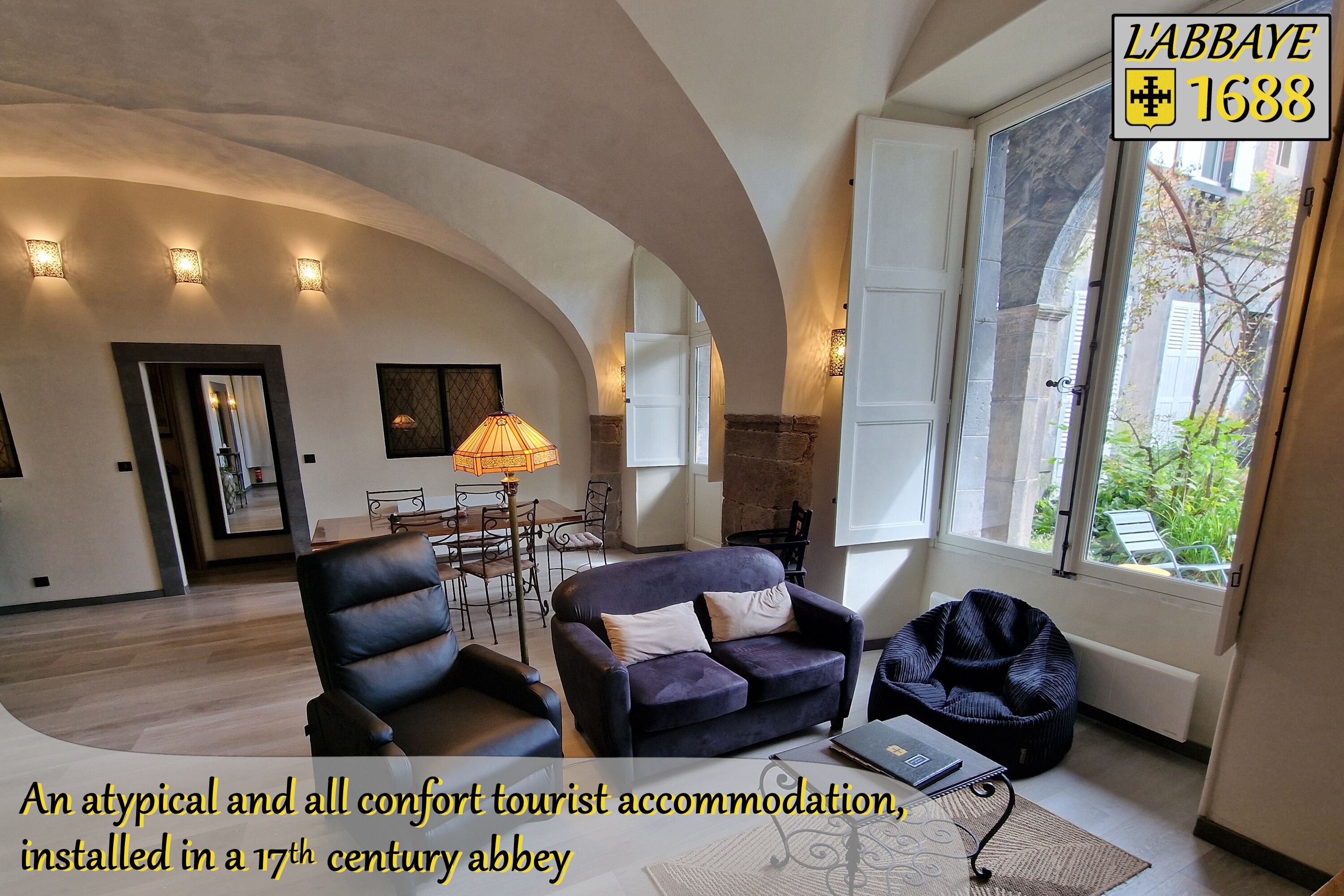Charm & Comfort: L'abbaye 1688 - Clermont-Ferrand