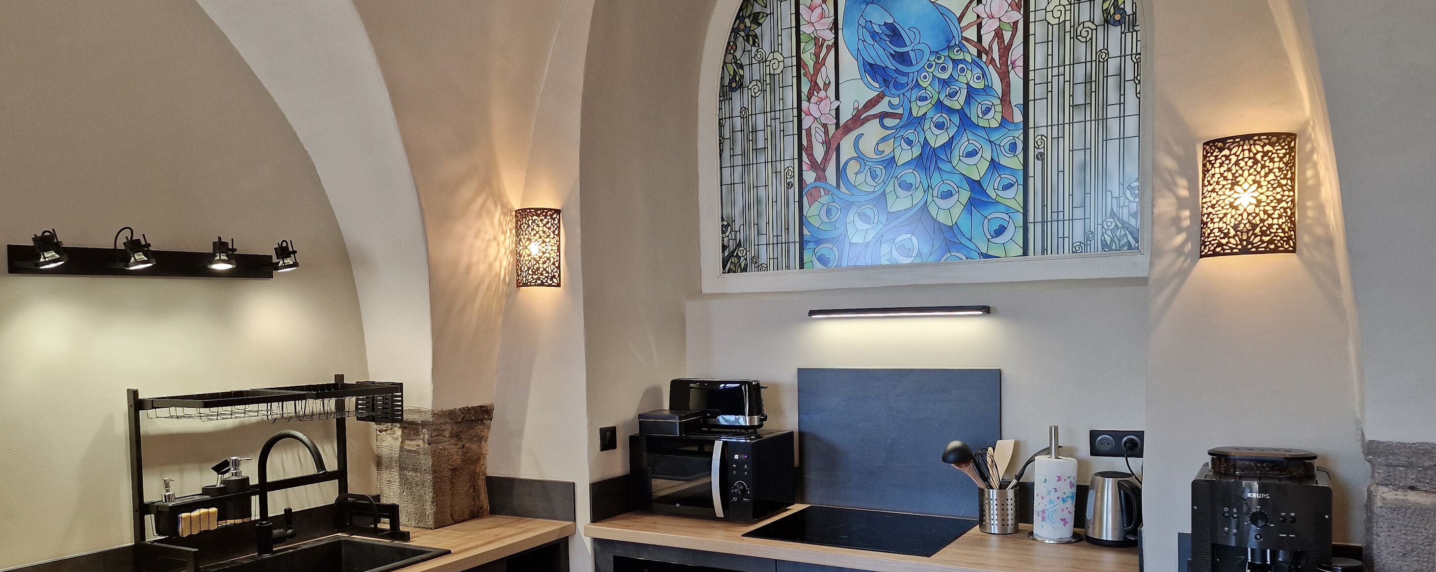 Micro-ondes, four, plaque de cuisson, lave-vaisselle