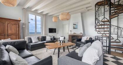 Sea - beach facing family villa for 12