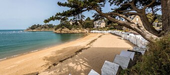 Bright house for 8 with large garden