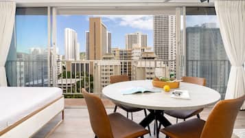 1 habitación, tabla de planchar con plancha, wifi gratis y ropa de cama