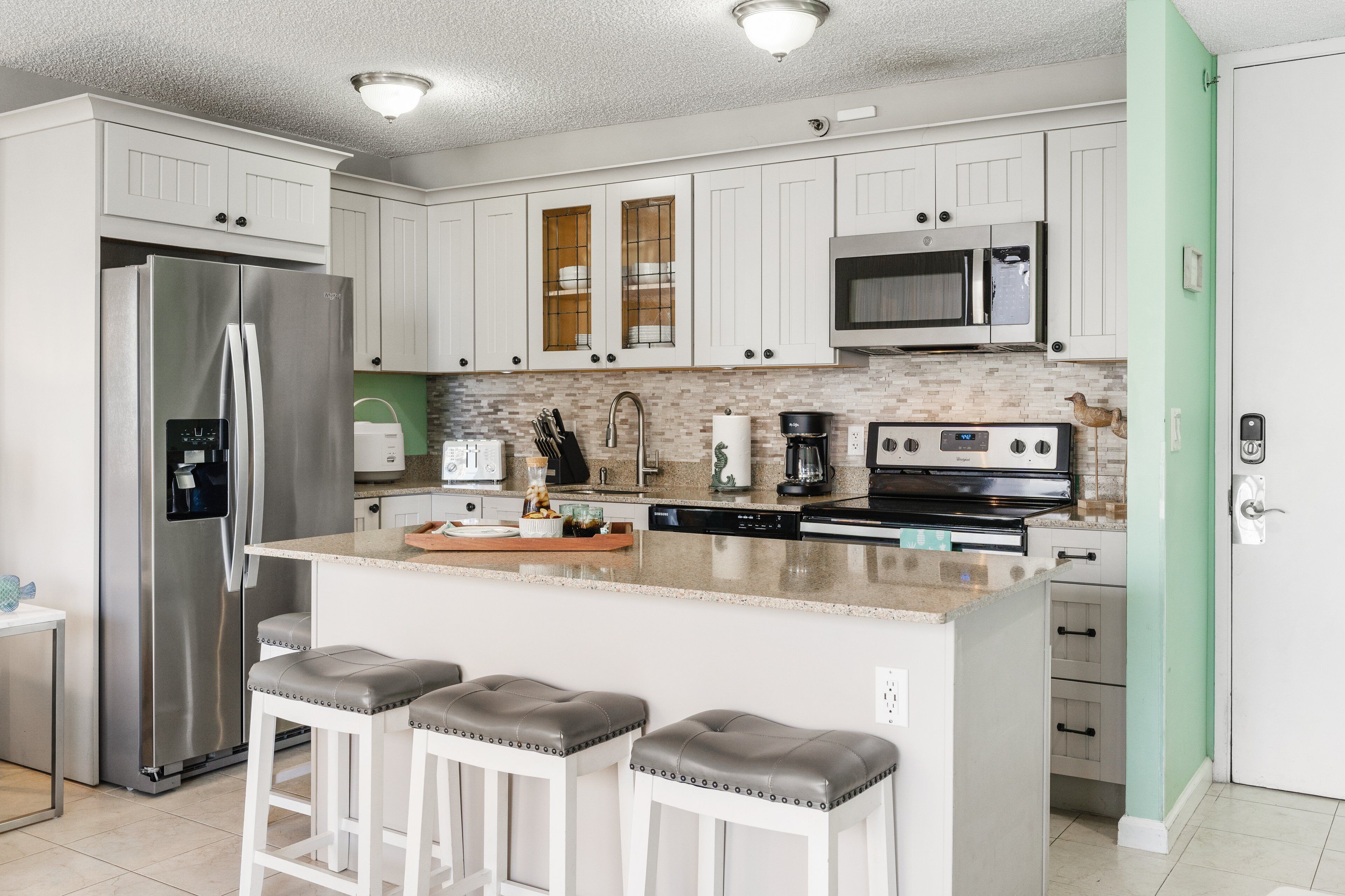 Fridge, microwave, oven, dishwasher