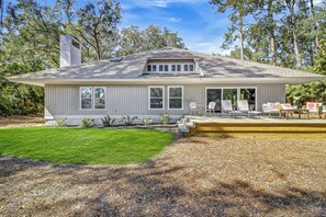 Exterior - Updated 5 Bedroom Sea Pines Harbourtown Home -  Private Pool/Spa - Golf View (Hilton Head Island)
