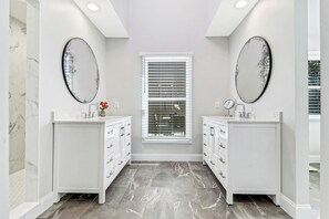 Interior - *NEW LISTING*Updated 5 Bedroom Sea Pines Home-New Private Pool/Spa-Golf View! (Hilton Head Island)