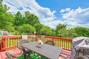 House (4 Bedrooms) | Interior - 10 Mi to Dtwn Greensboro: Family Gem w/ Yard (Jamestown)