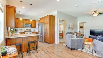 House (3 Bedrooms) | Interior