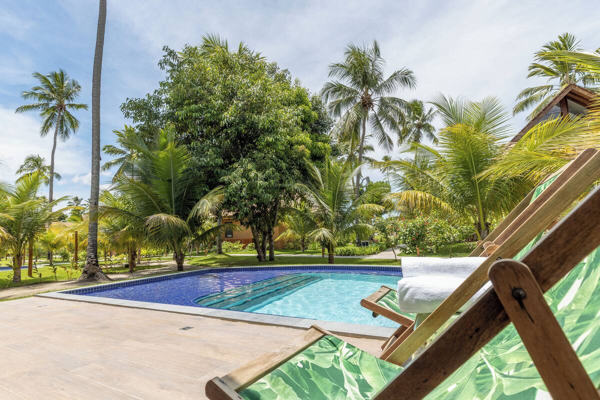 Comfort-Bungalow, eigener Pool | Wohnbereich