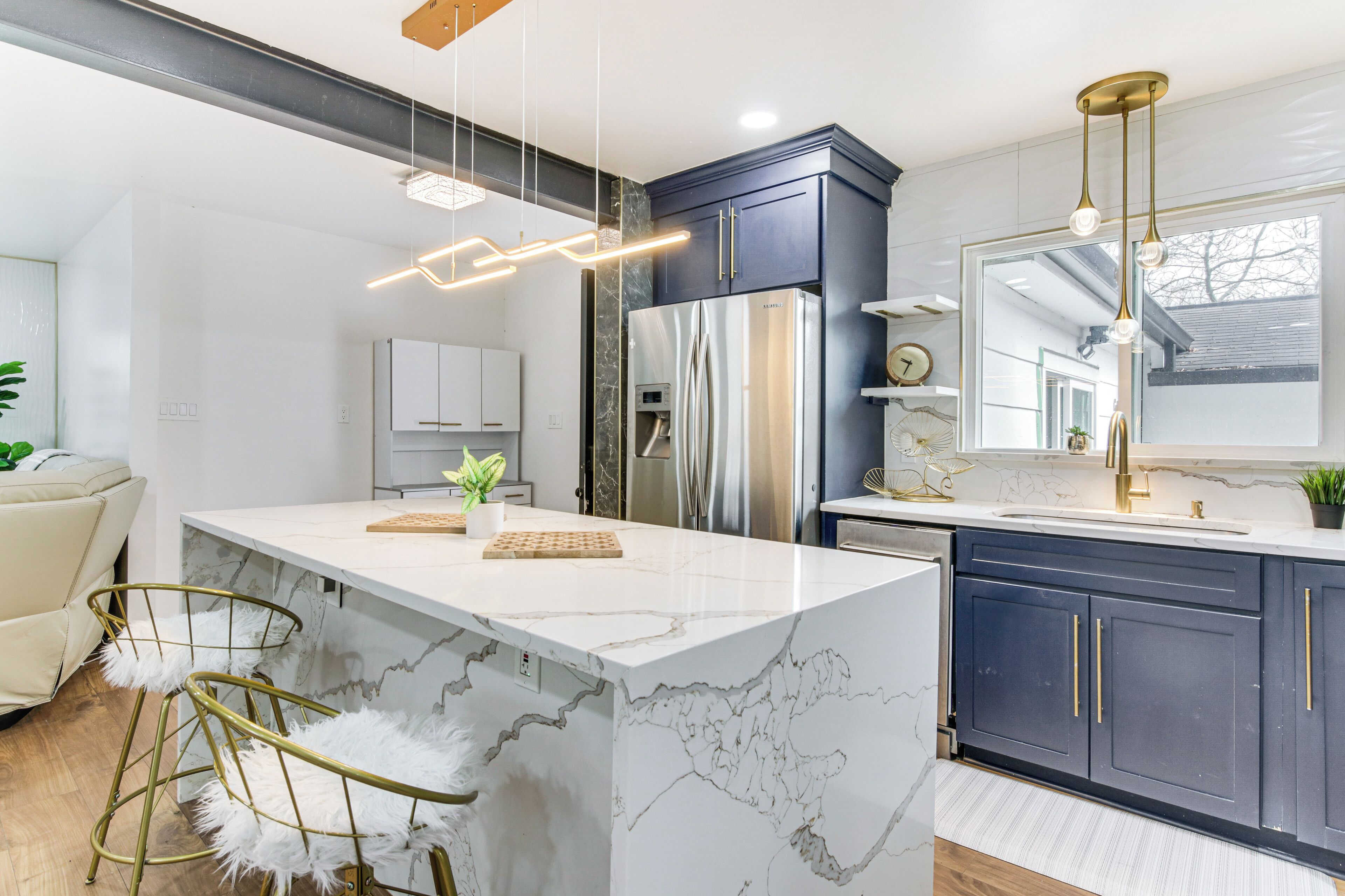 House (5 Bedrooms) | Interior