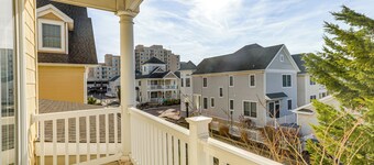 Steps to Shore: Spacious Atlantic City Retreat!