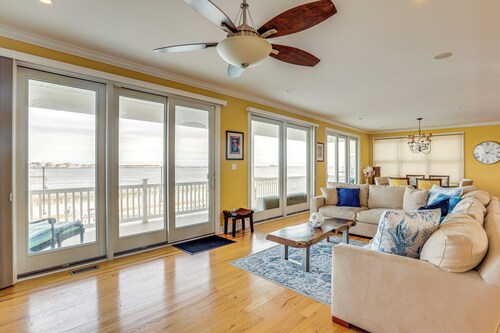 Steps to Shore: Spacious Atlantic City Retreat!