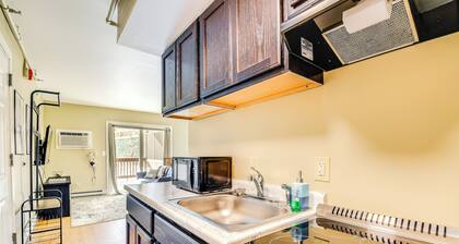 4 Mi to Stowe Mountain Resort: Studio w/ Balcony