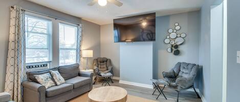 Apartment (2 Bedrooms) | Front of property