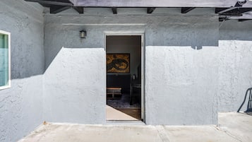 Apartment (0 Bedroom) | Interior