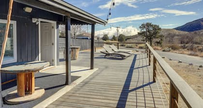 Private Deck & Views: Frazier Mountain Cabin
