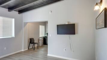 Apartment (0 Bedroom) | Interior